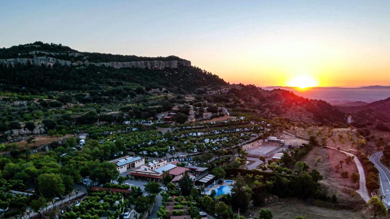 Camping Bungalow Serra De Prades Resort Vilanova de Prades Экстерьер фото