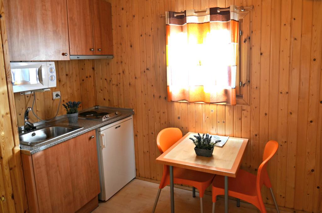 Camping Bungalow Serra De Prades Resort Vilanova de Prades Экстерьер фото